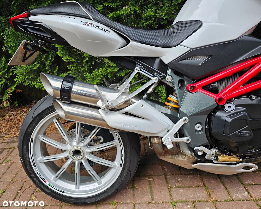 MV AGUSTA Brutale - 7