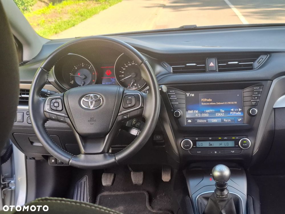 Toyota Avensis Touring Sports 1.6 D-4D Comfort - 12