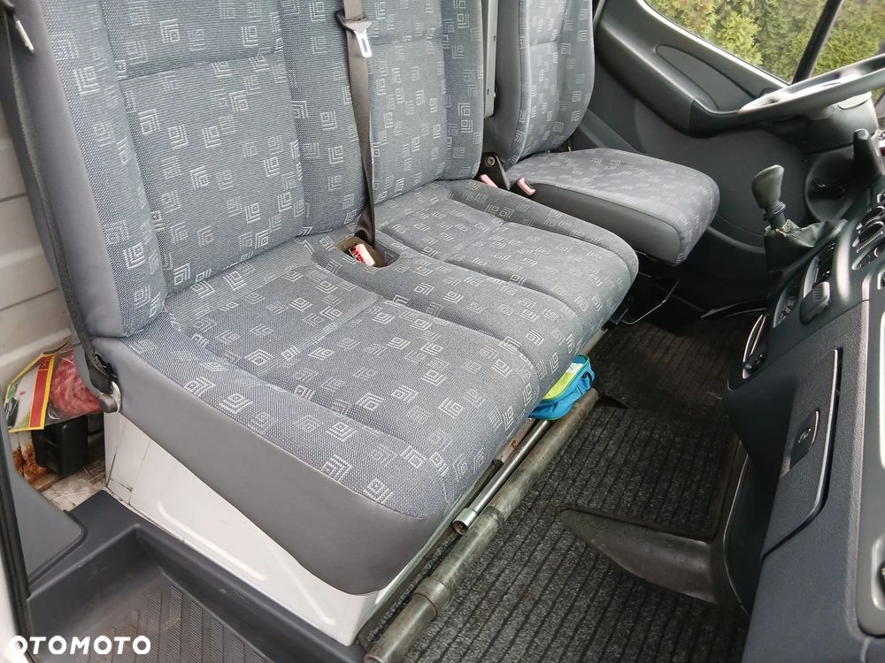 Mercedes-Benz Sprinter 416 - 28