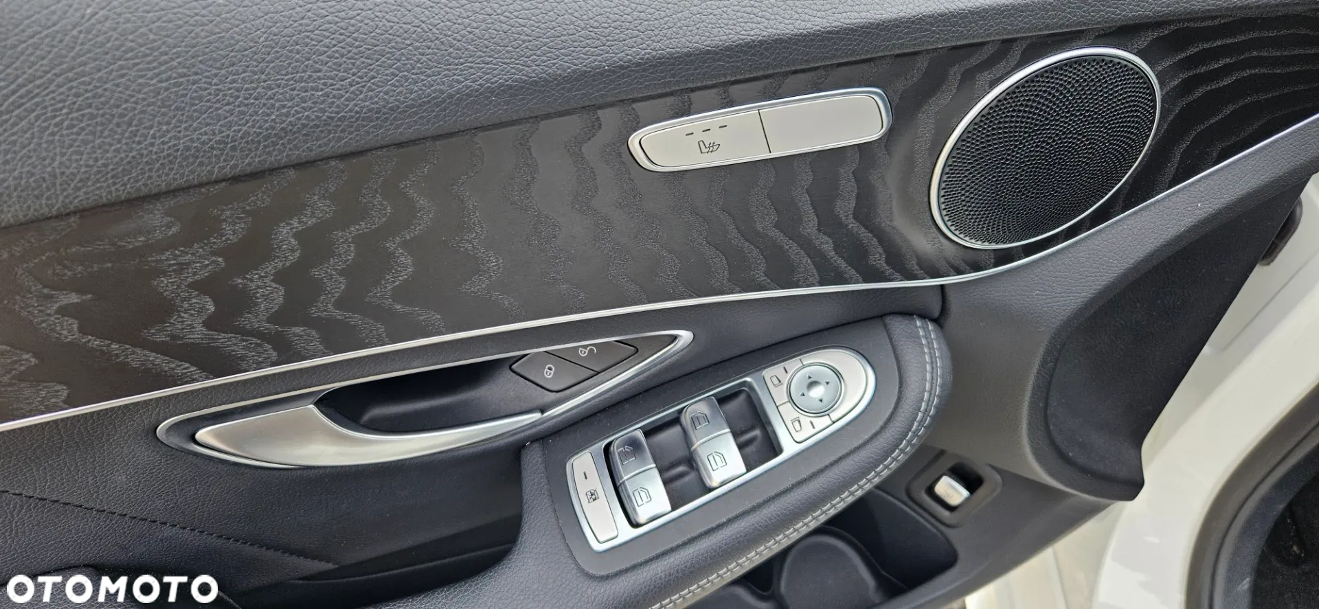 Mercedes-Benz Klasa C 200 4MATIC 9G-TRONIC - 35