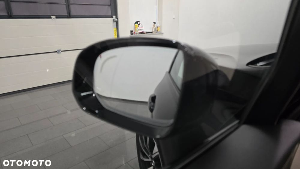 Volvo XC 60 B4 D Plus Dark - 16