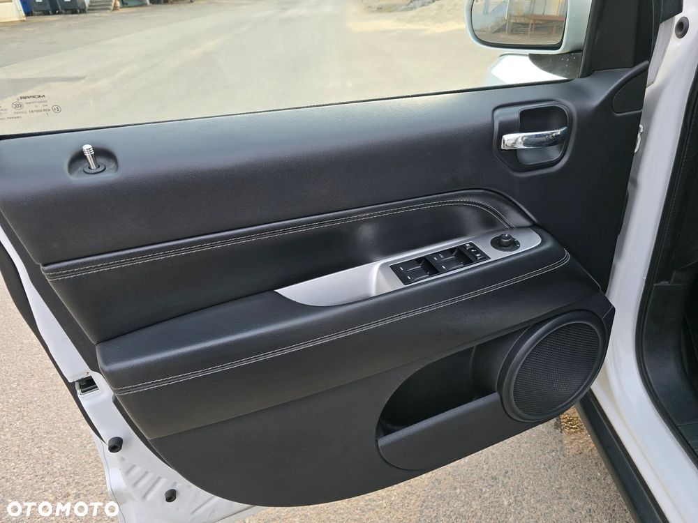 Jeep Compass 2.4I 4x4 Automatik Limited - 17