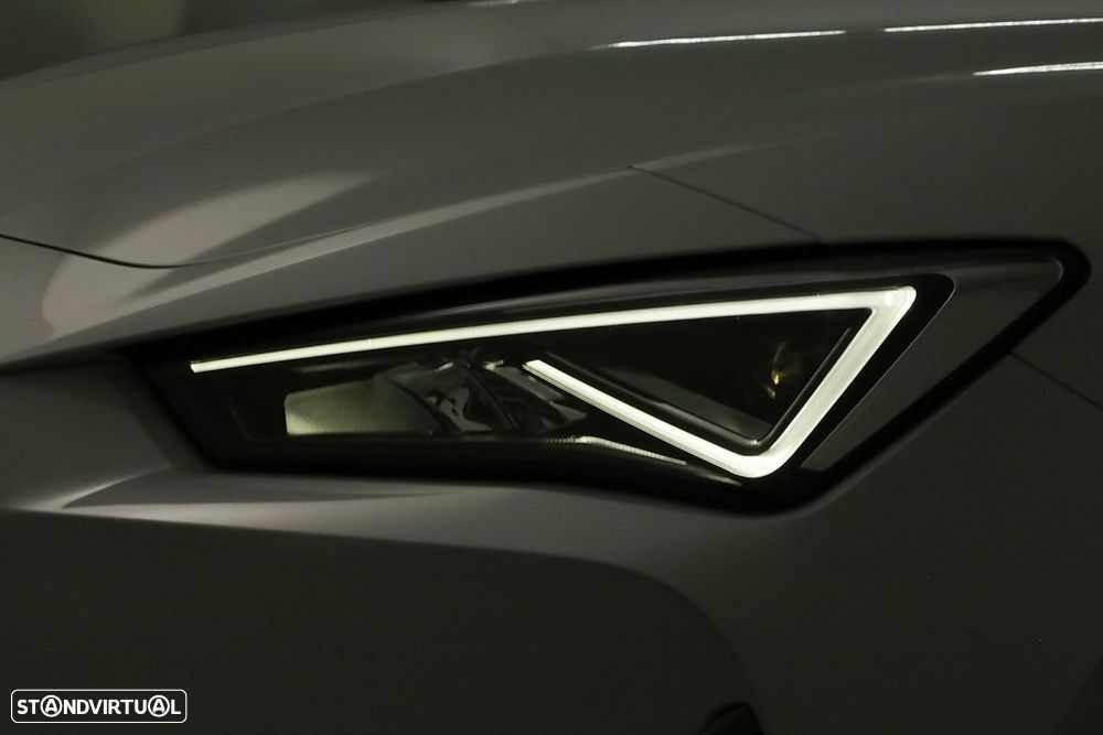 Cupra Leon ST 1.4 e-Hybrid MID DSG - 6