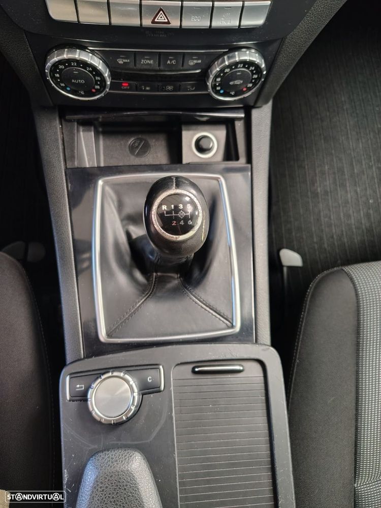 Mercedes-Benz C 180 CDi Elegance BE - 26