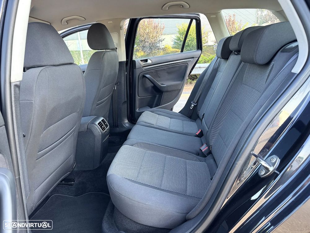 VW Golf Variant 1.6 TDi Highline - 13
