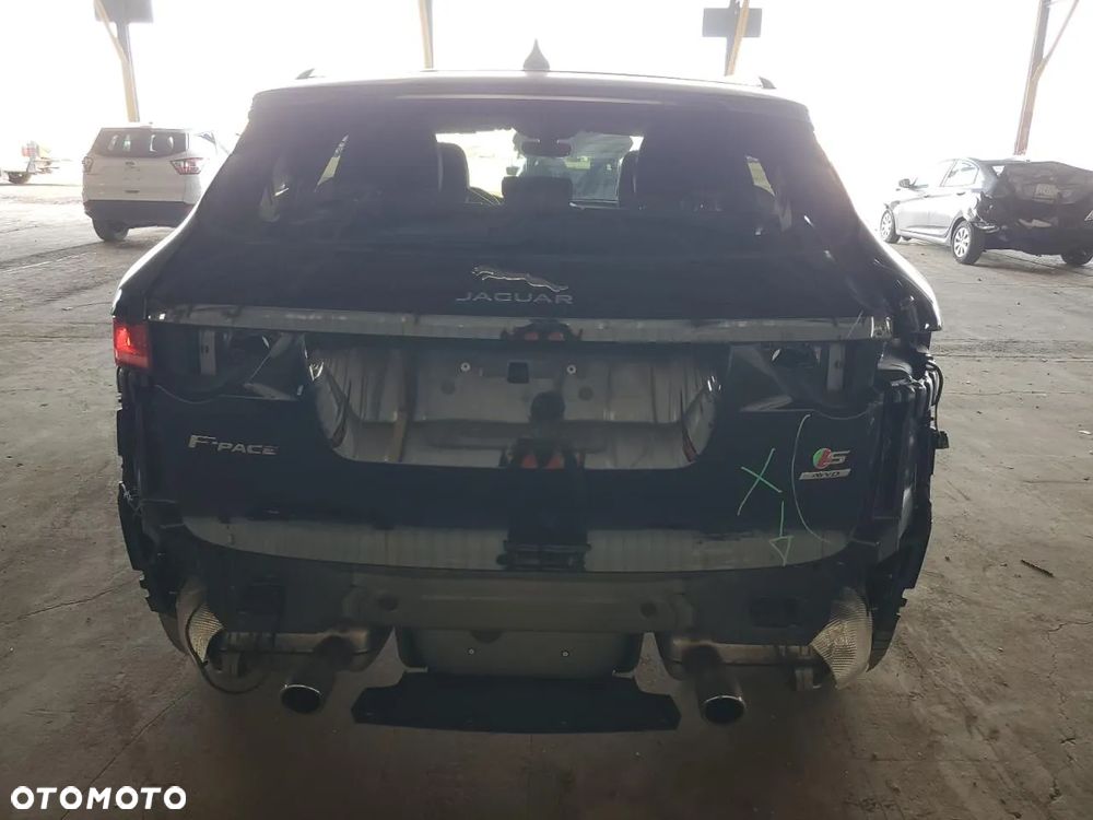 Jaguar F-Pace 3.0 V6 AWD S - 6