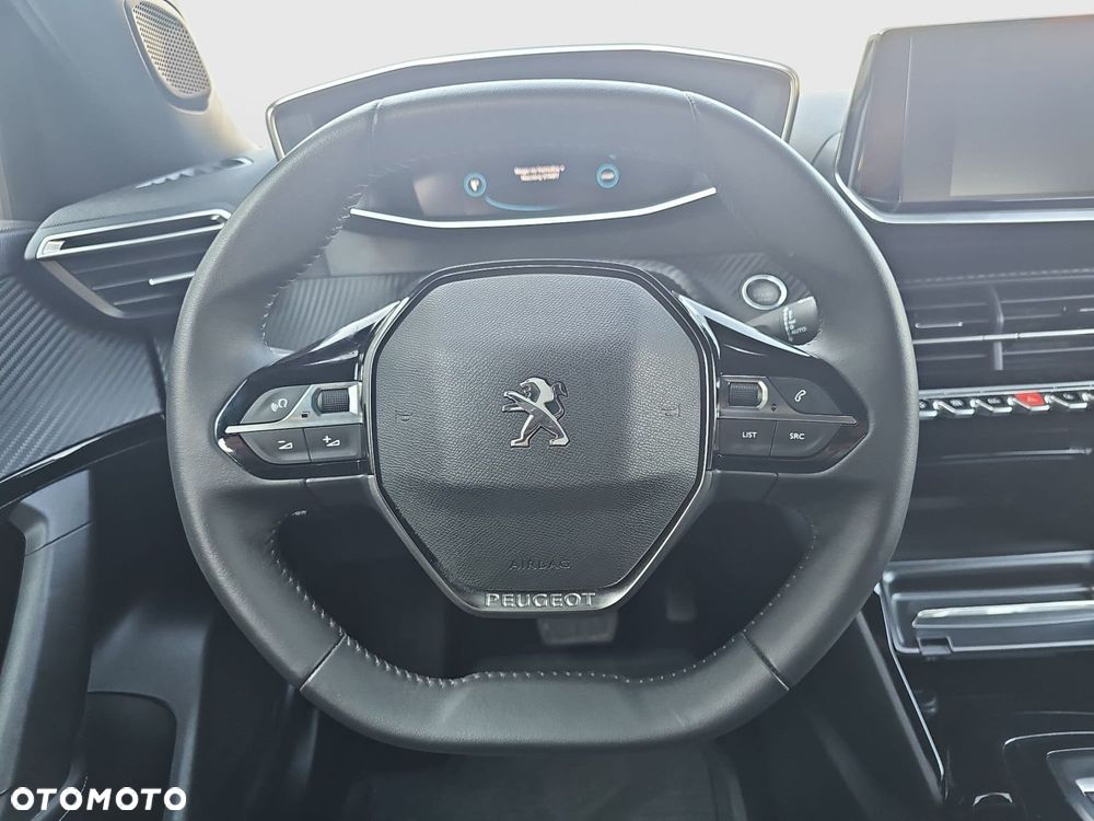 Peugeot 2008 50kWh Allure - 23