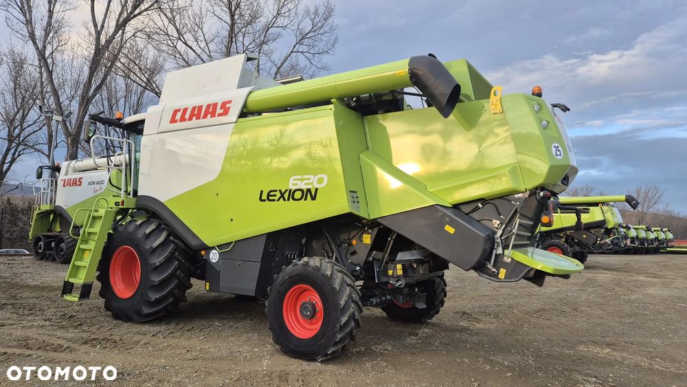 Claas Lexion 620 z hederem - 23
