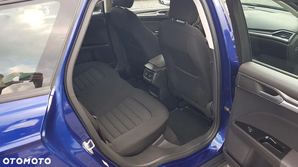 Ford Mondeo 2.0 TDCi Ambiente - 22