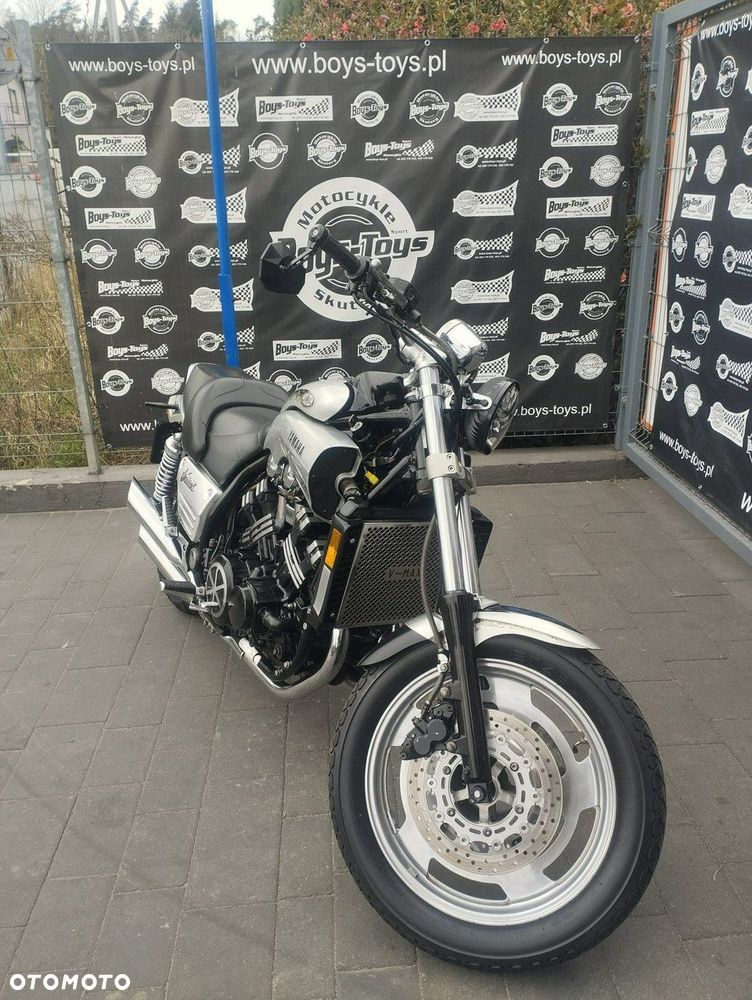 Yamaha V-MAX - 1