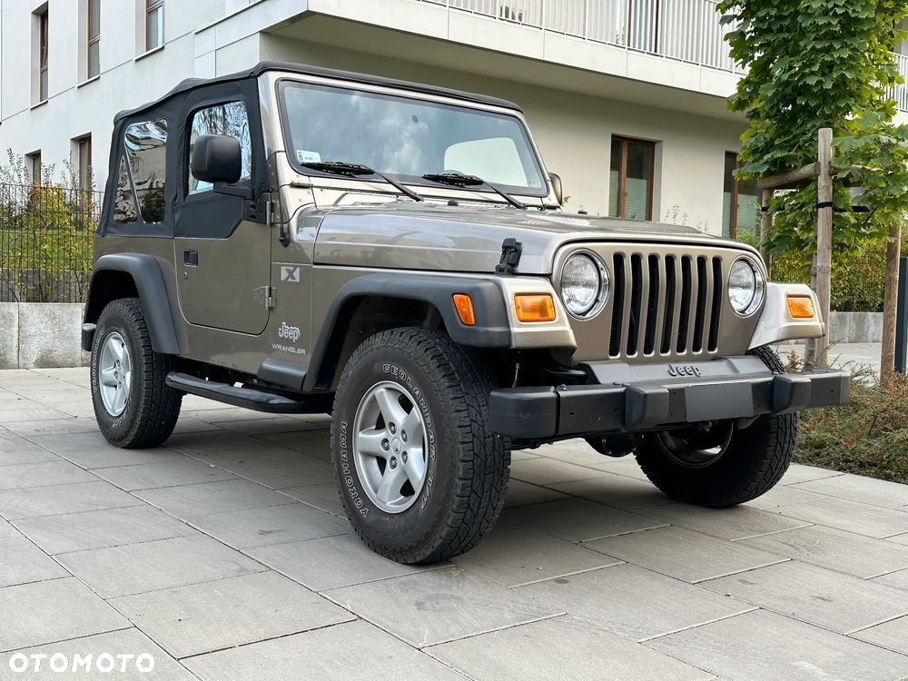 Jeep Wrangler - 5