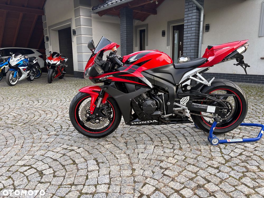 Honda CBR - 16