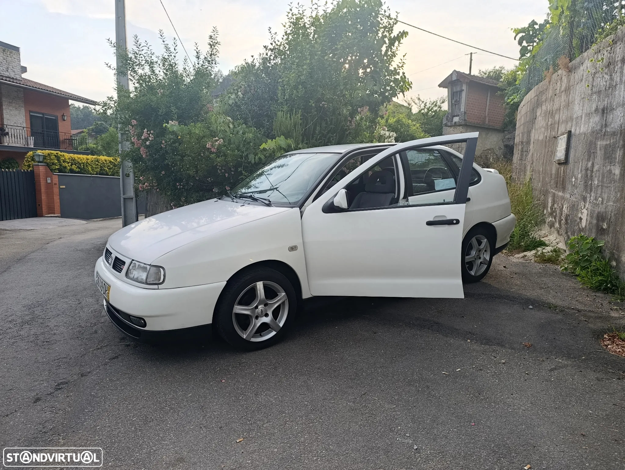 SEAT Cordoba 1.4i - 4