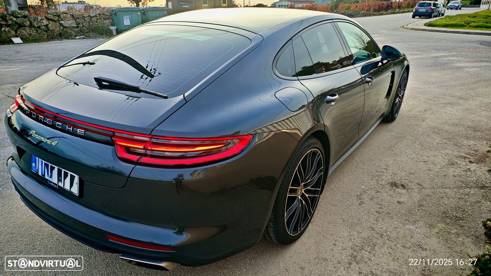 Porsche Panamera 4 E-Hybrid - 10