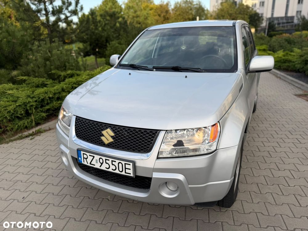Suzuki Grand Vitara 2.7 V6 - 12