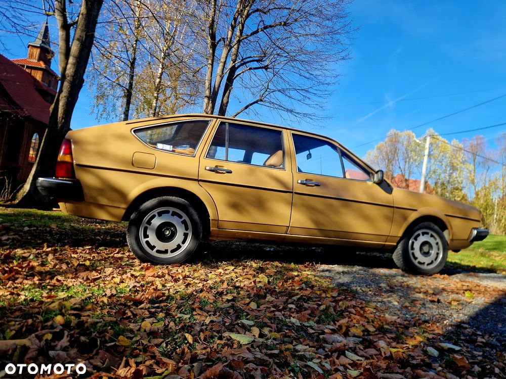 Volkswagen Passat - 9