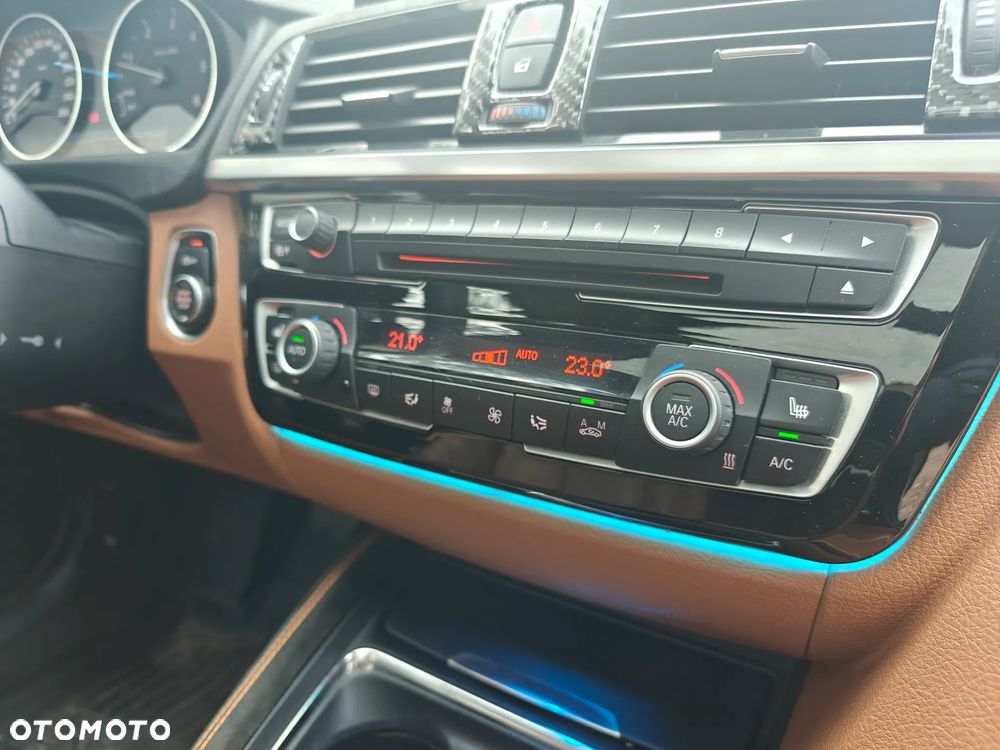 BMW Seria 3 318d Luxury Line - 24