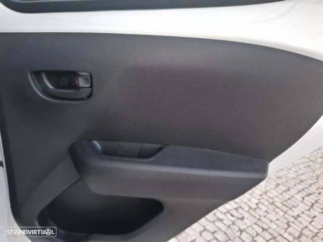 Citroën C1 VTi S&S Live - 32
