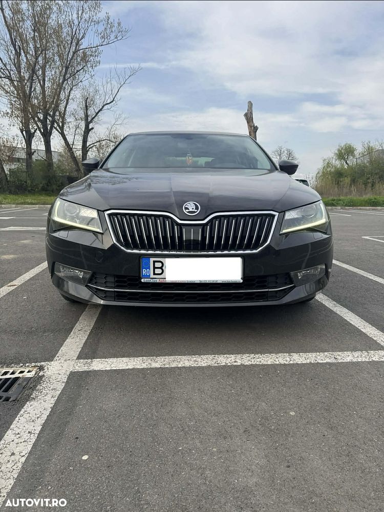 Skoda Superb 1.6 TDI DSG Style - 2