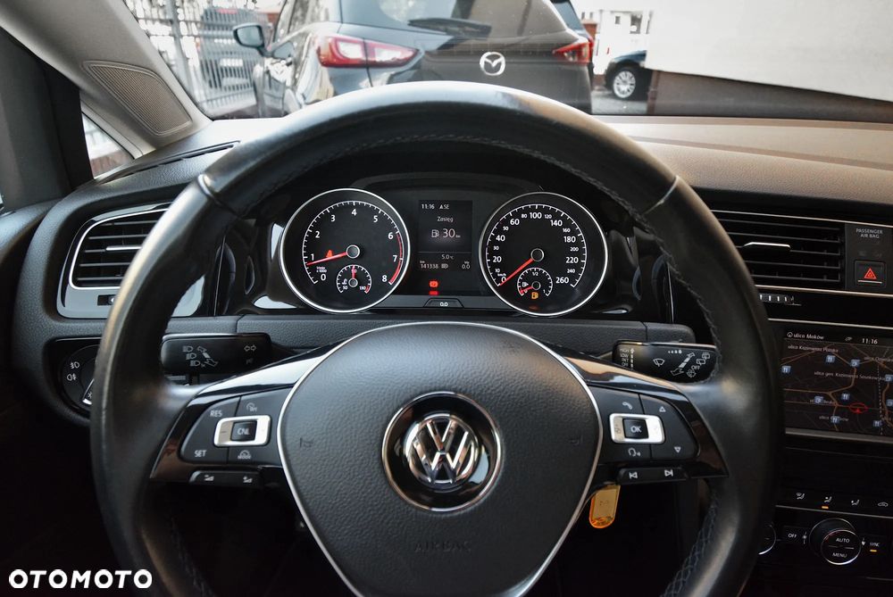 Volkswagen Golf - 17