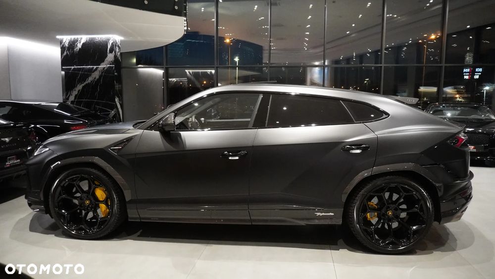 Lamborghini Urus - 21
