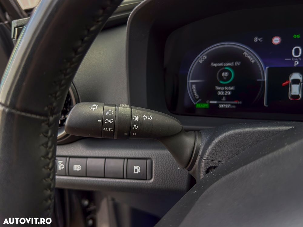 Toyota C-HR 1.8 Hybrid Business Edition - 19