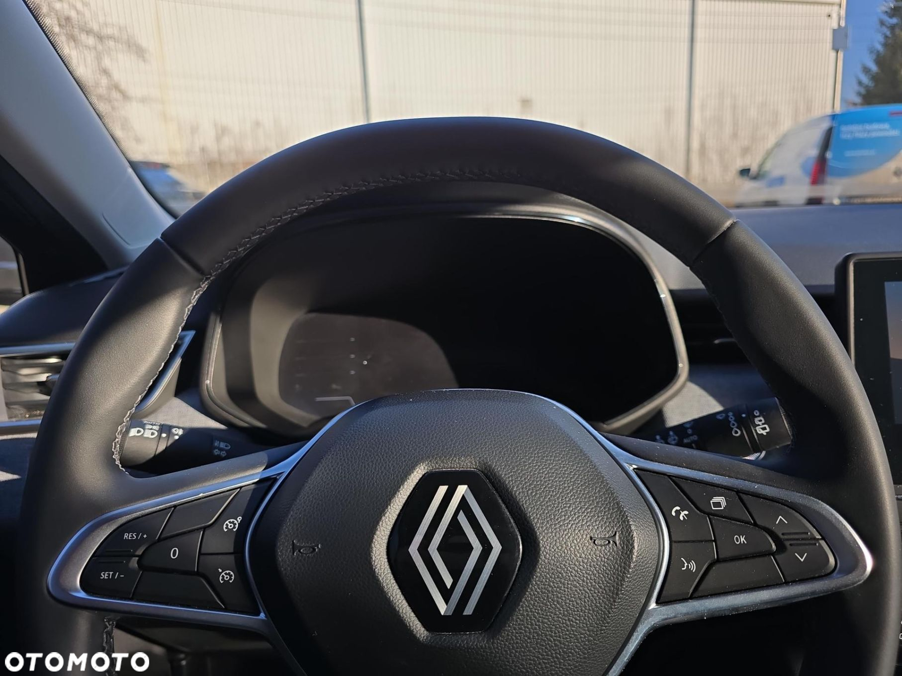 Renault Clio 1.0 TCe Evolution - 16