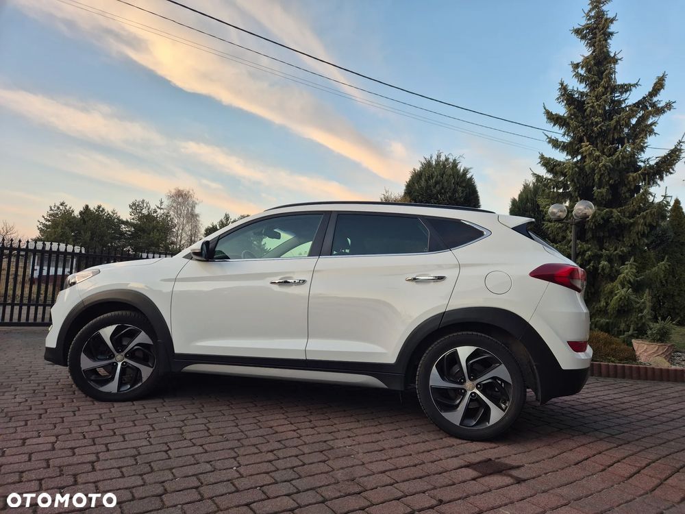 Hyundai Tucson 2.0 CRDI BlueDrive Style 2WD - 6