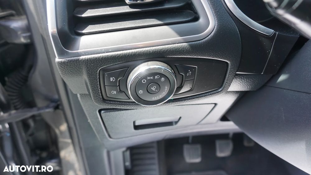 Ford S-Max 2.0 TDCi Titanium - 21