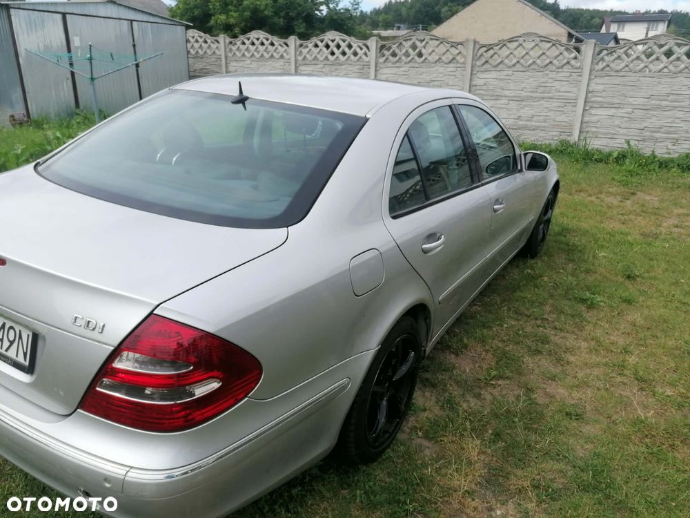 Mercedes-Benz Klasa E - 12