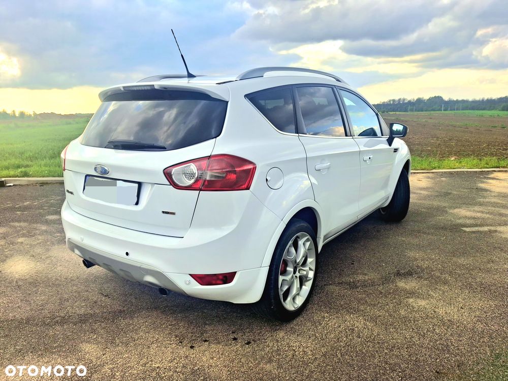 Ford Kuga 2.0 TDCi 4x4 Titanium - 4