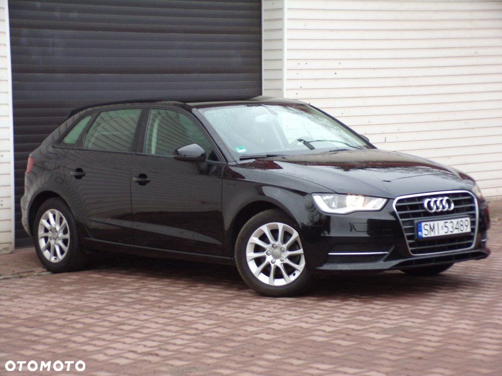 Audi A3 Sportback - 4