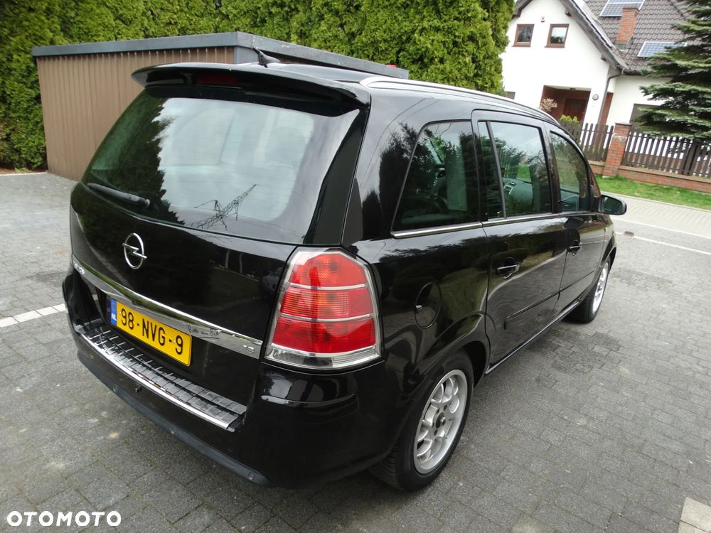 Opel Zafira 1.8 Cosmo - 7