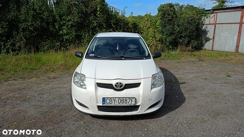 Toyota Auris 2009 photo 2