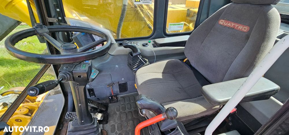 Komatsu PW 170 ES Excavator pe roți , cale ferata - 8