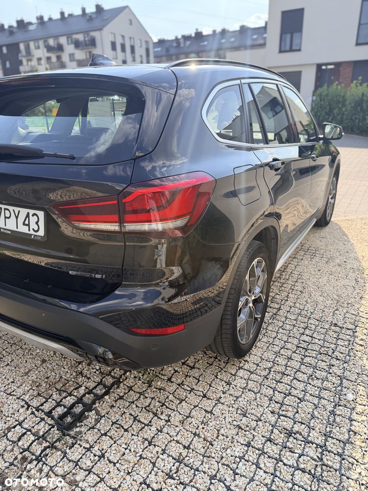 BMW X1 sDrive18i xLine - 11