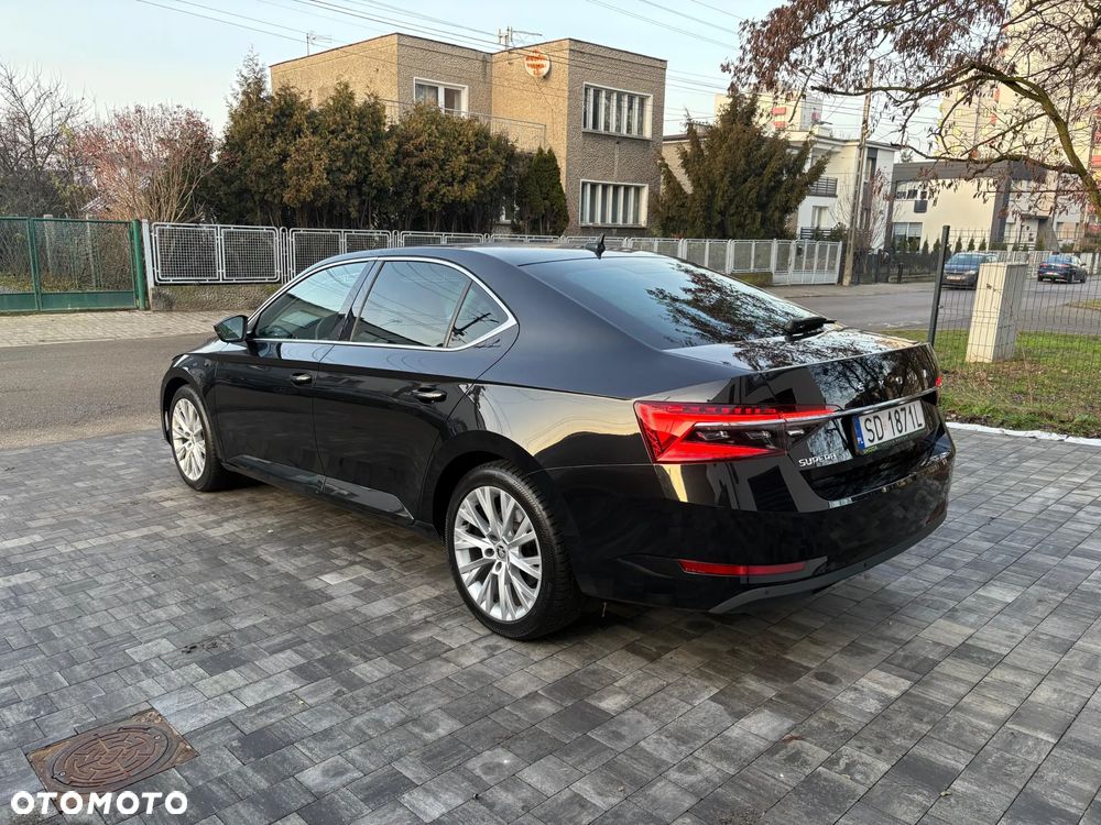 Skoda Superb 2.0 TDI SCR Ambition DSG - 5