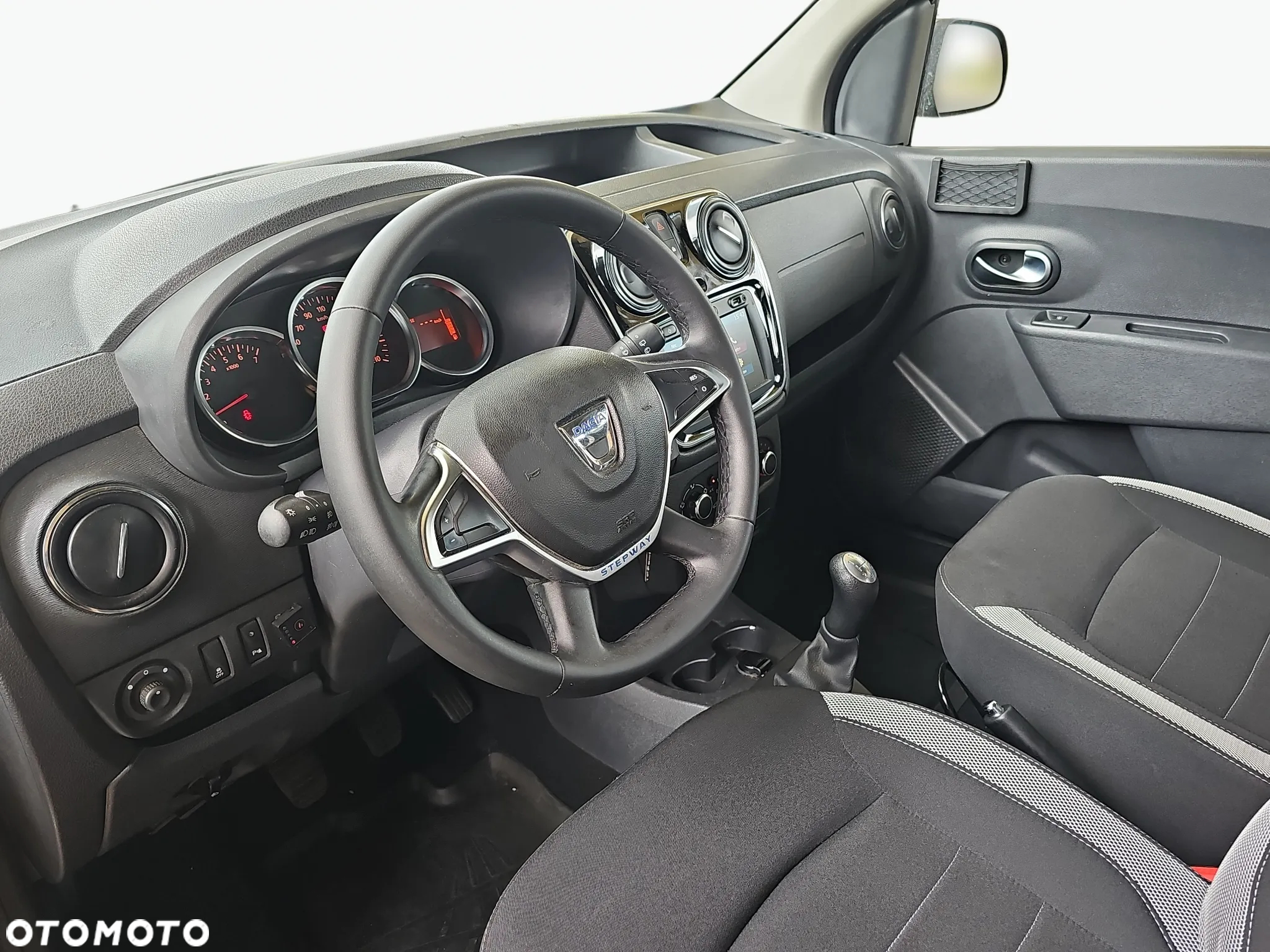 Dacia Dokker 1.6 SCe Stepway - 4