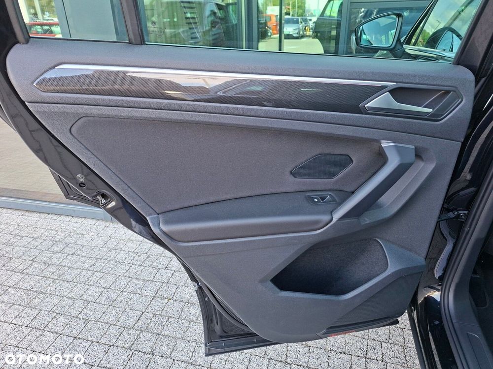 Volkswagen Tiguan - 13