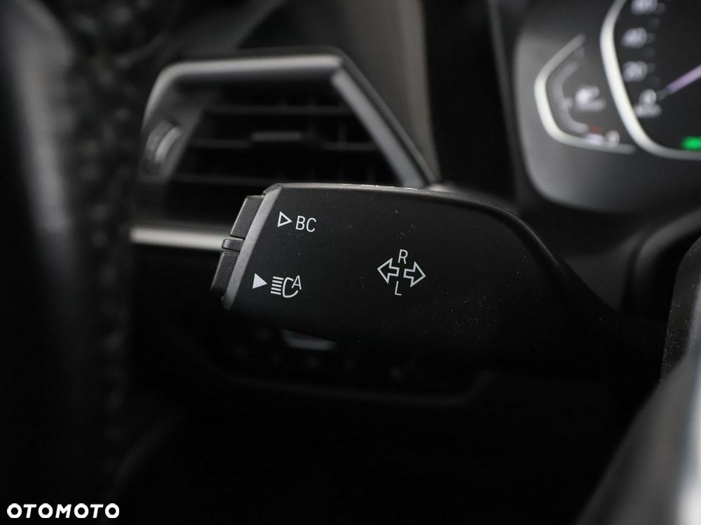 BMW Seria 3 320d MHEV Advantage - 35
