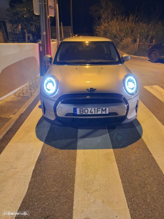 MINI 3 Portas Cooper Essential - 9