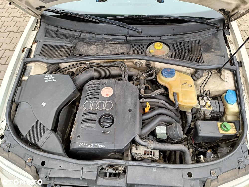 Audi A4 Limousine - 36