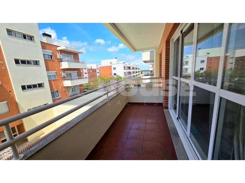 Excelente T3 com Suíte e Espaço Exterior Exclusivo em Alhos Vedros - Grande imagem: 5/26