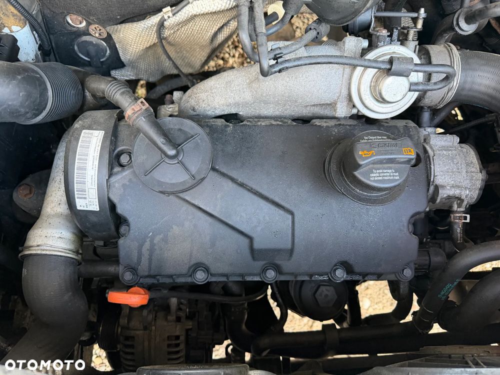 VW T5 1,9TDI 03-10r silnik kompletny /AXCAXB - 11