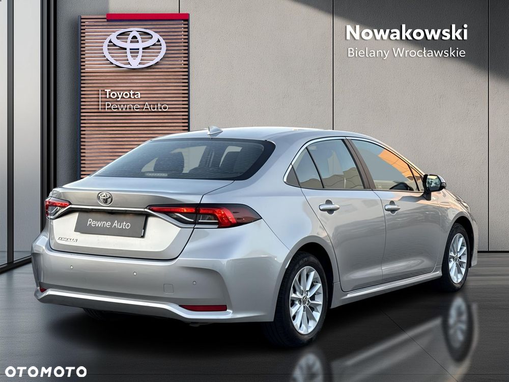 Toyota Corolla - 5