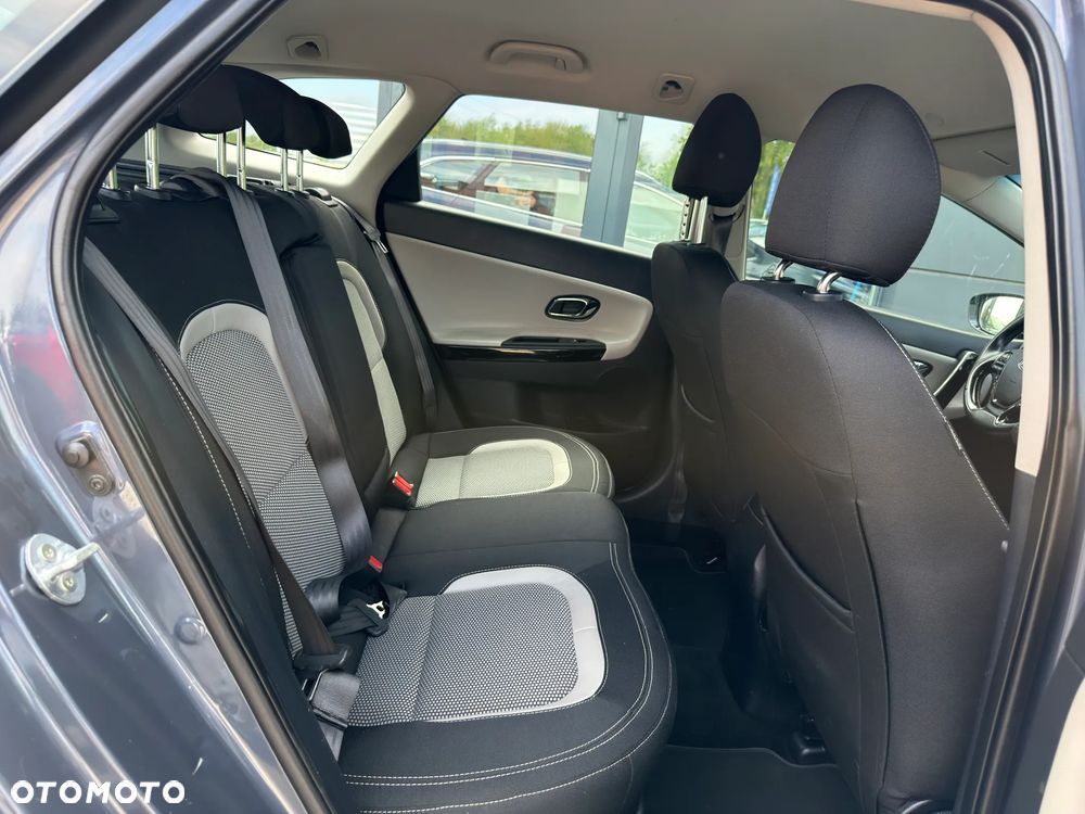 Kia Ceed 1.6 CVVT ISG Spirit - 26