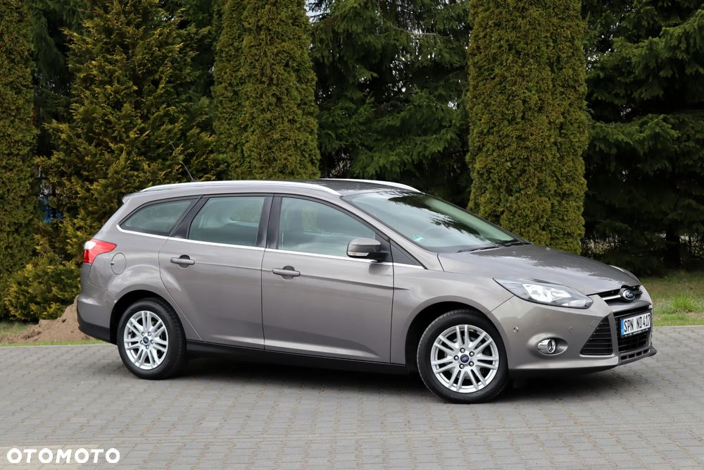 Ford Focus SW 1.6 TDCi DPF S&S Titanium - 16