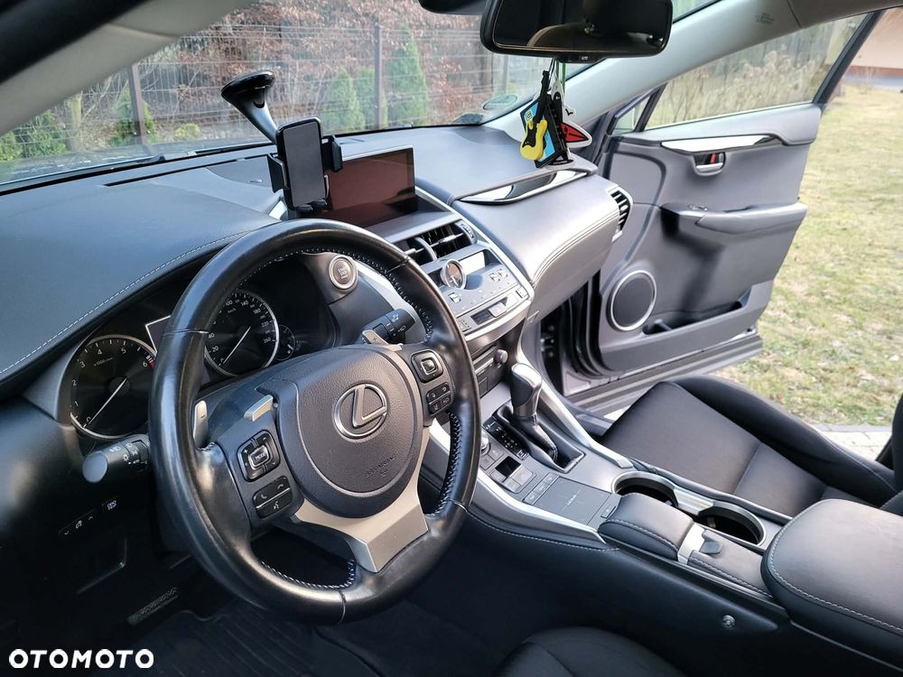Lexus NX 300 Prestige AWD - 8