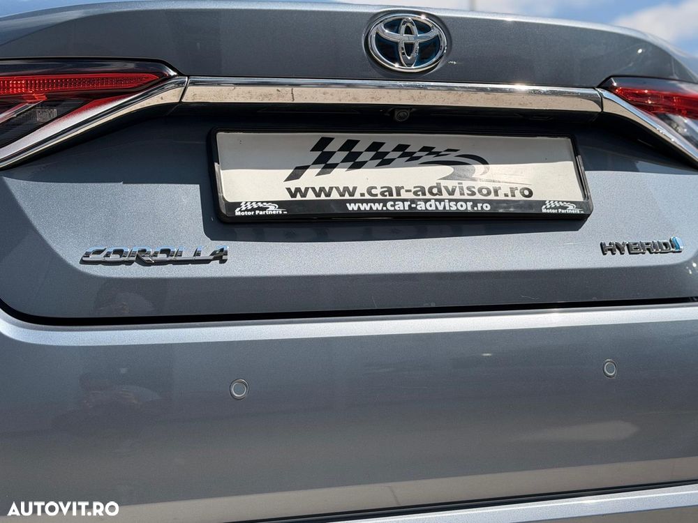 Toyota Corolla 1.8 HSD Business - 16