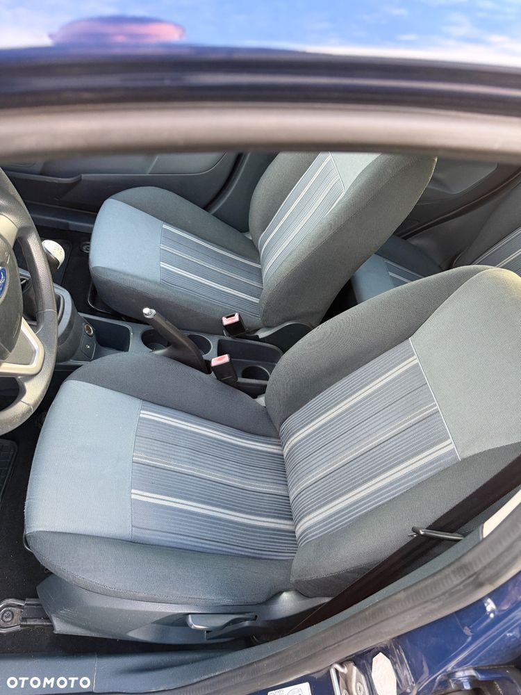 Ford Fiesta - 11